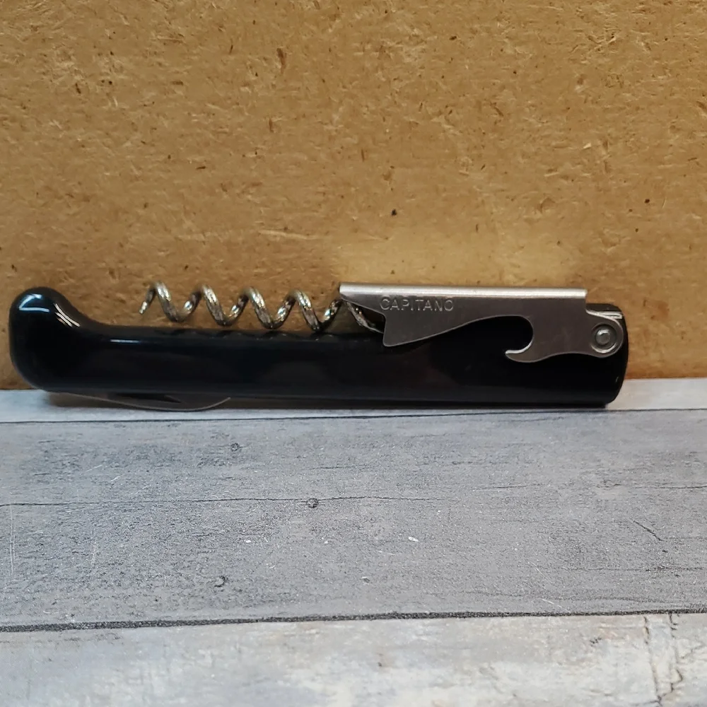 Capitano Black Waiter’s Corkscrew Bottle Opener